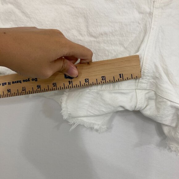 Abercrombie & Fitch size 33/16 White High Rise Frayed Hem the Dad Jean Shorts - Picture 7 of 9